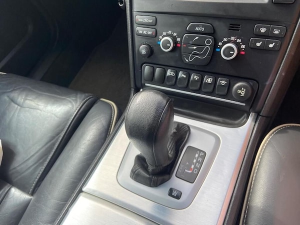 Used Volvo XC90 2012 for sale - 76142373: Photo 11