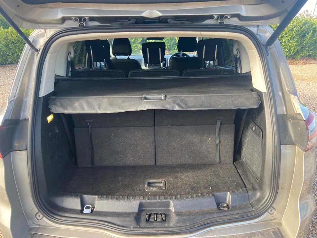 Used Ford S-Max 2015 for sale - 76698935: Photo 21