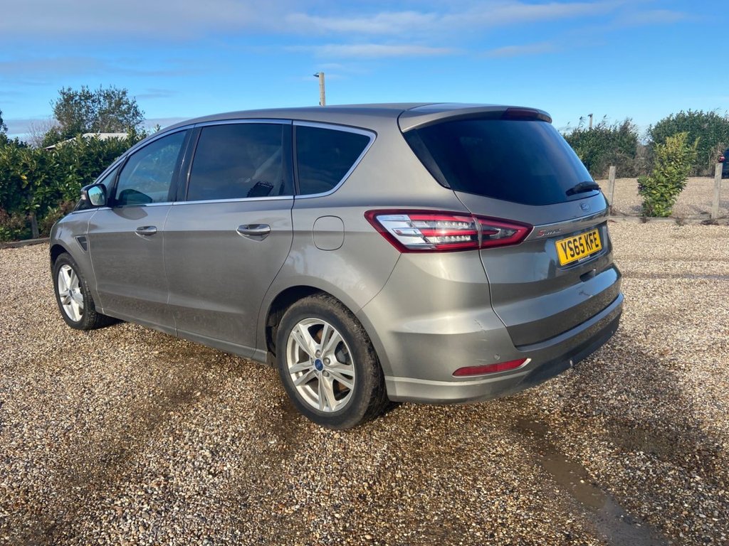 Used Ford S-Max 2015 for sale - 76698935: Photo 5