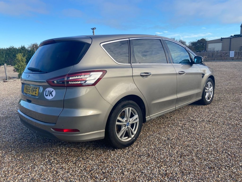 Used Ford S-Max 2015 for sale - 76698935: Photo 6