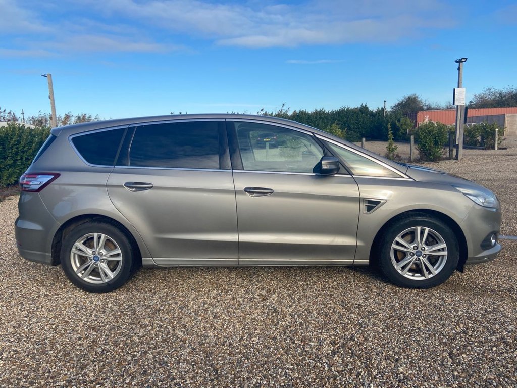 Used Ford S-Max 2015 for sale - 76698935: Photo 8