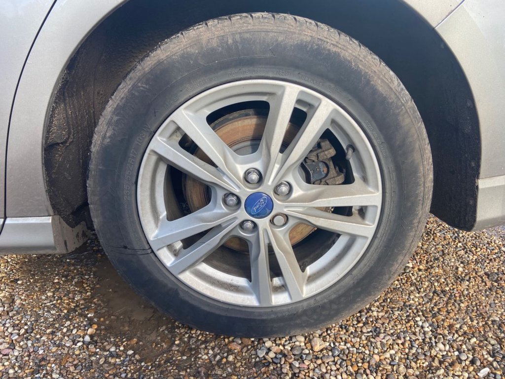 Used Ford S-Max 2015 for sale - 76698935: Photo 9