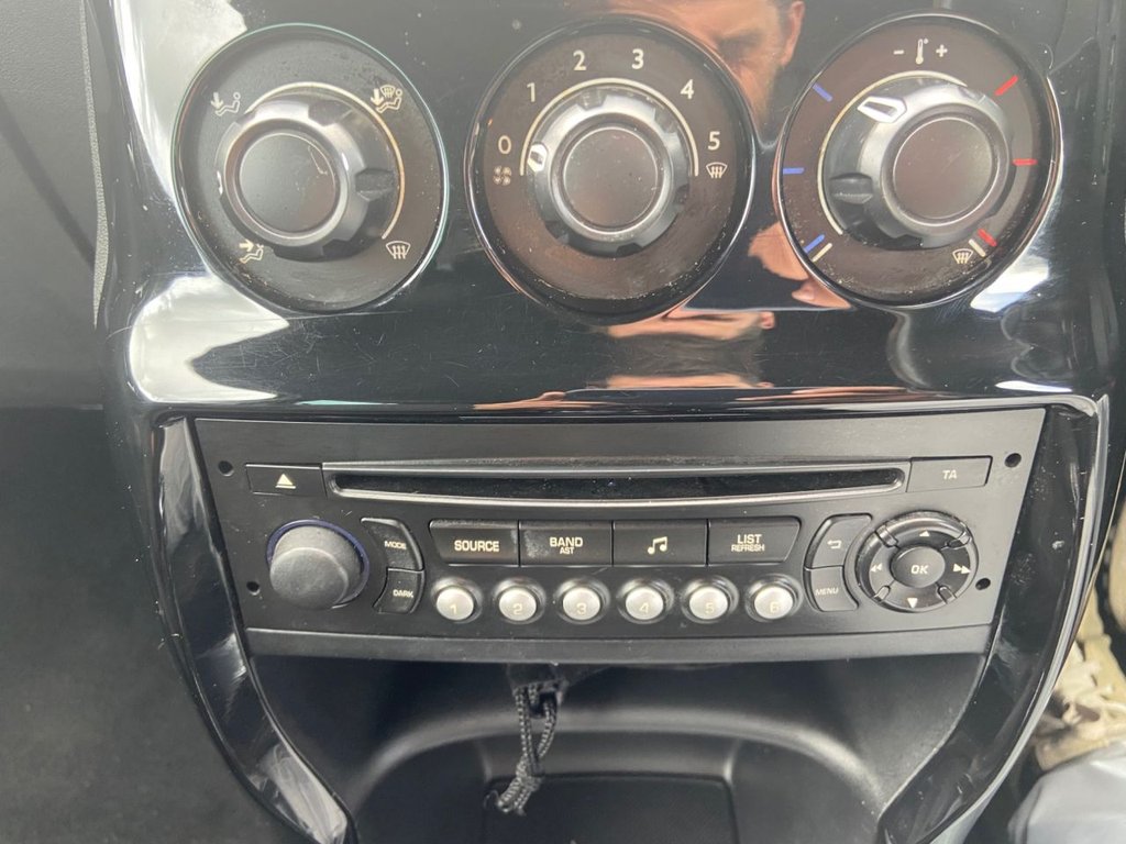 Used Citroen DS3 2013 for sale - 76496229: Photo 25