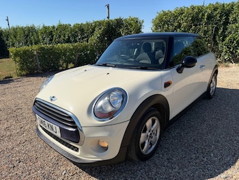 Used MINI Hatch 2016 for sale - 79363637: Photo
