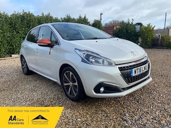 Used Peugeot 208 2016 for sale - 79400475: Photo