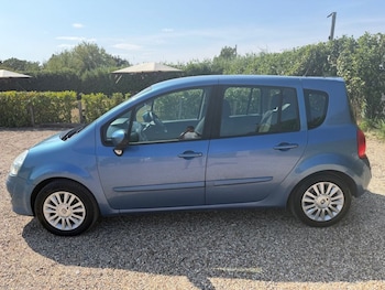 Used Renault Grand Modus 2010 for sale - 79414429: Photo