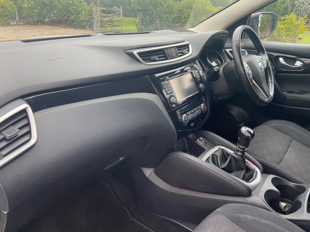 Used Nissan Qashqai 2015 for sale - 77327958: Photo 11