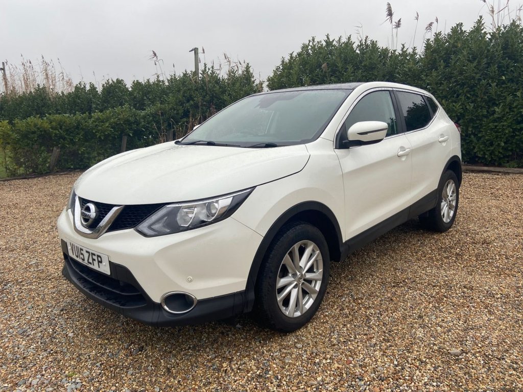Used Nissan Qashqai 2015 for sale - 77327958: Photo 2