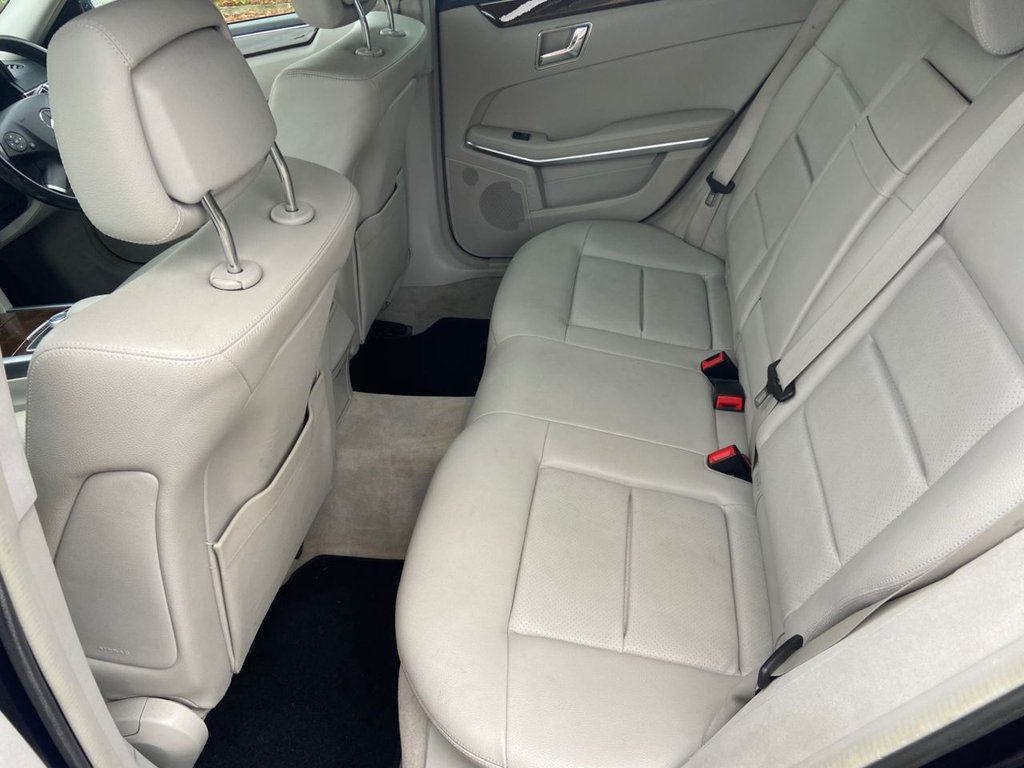 Used Mercedes-Benz E Class 2011 for sale - 76563370: Photo 16