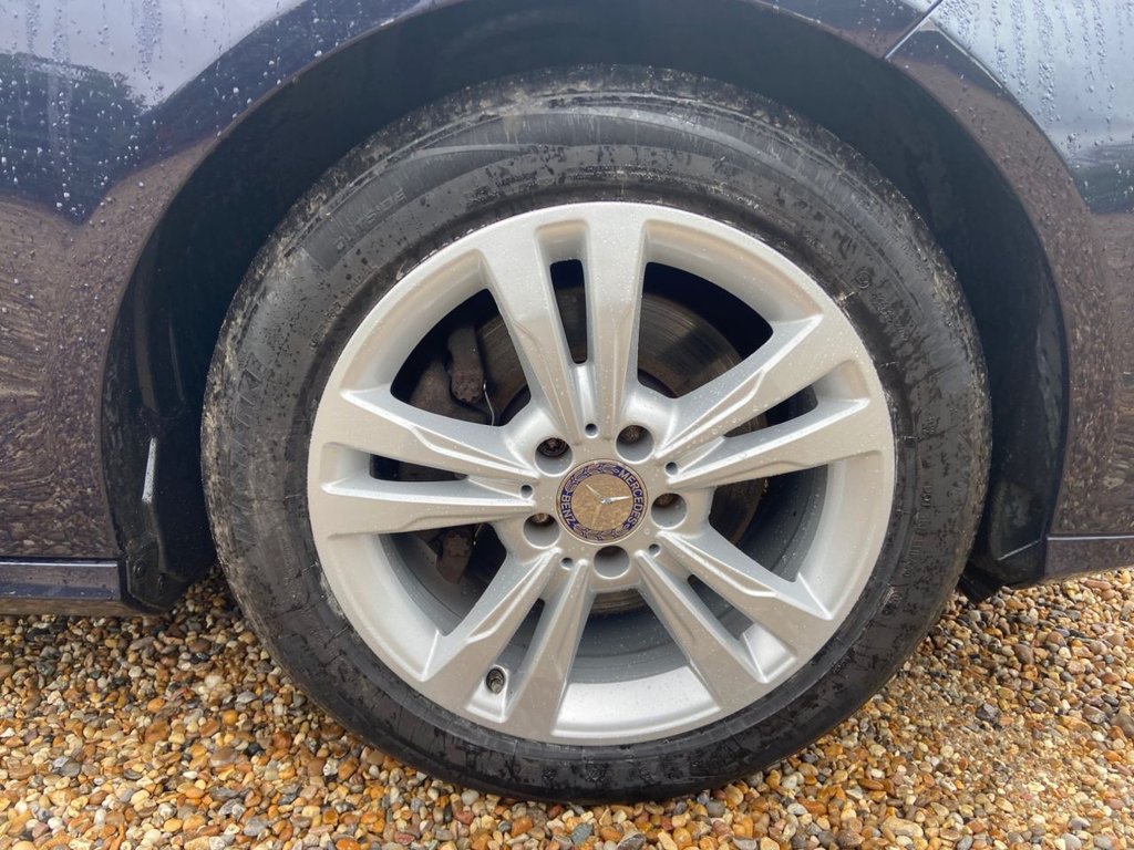 Used Mercedes-Benz E Class 2011 for sale - 76563370: Photo 22