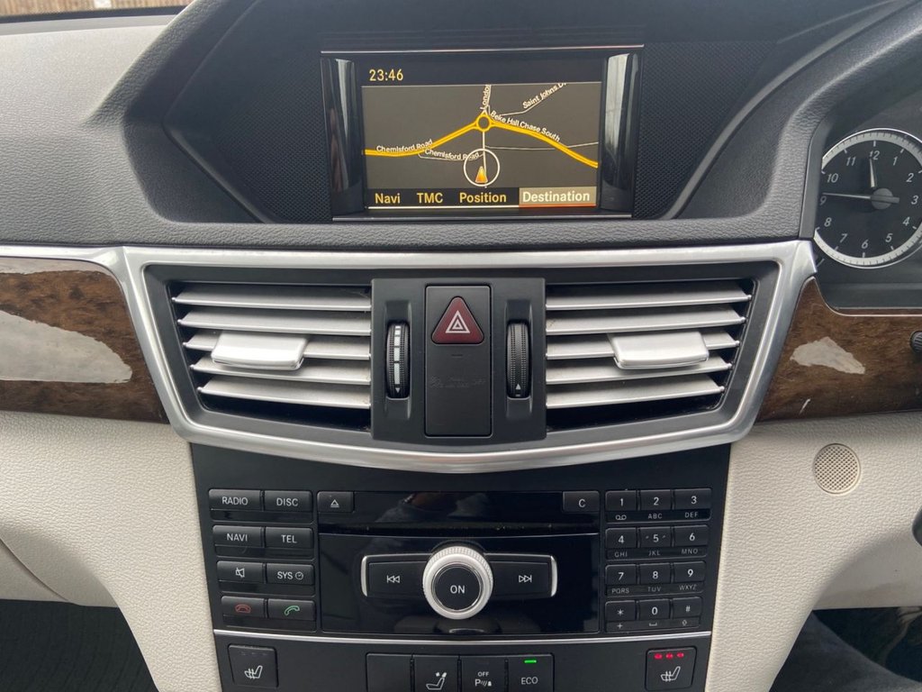 Used Mercedes-Benz E Class 2011 for sale - 76563370: Photo 27