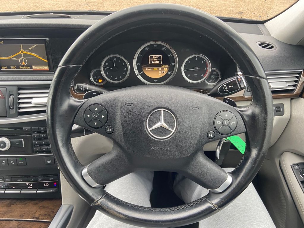 Used Mercedes-Benz E Class 2011 for sale - 76563370: Photo 29
