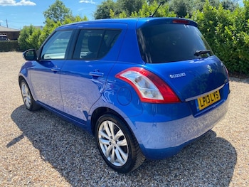 Used Suzuki Swift 2013 for sale - 79094796: Photo
