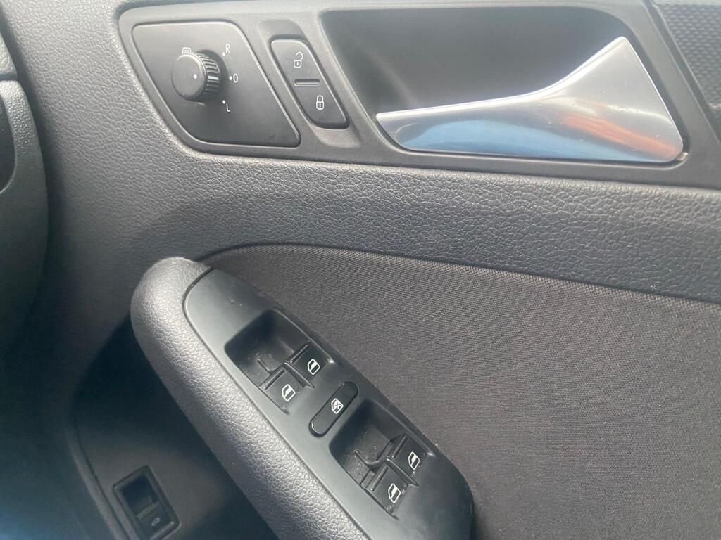 Used Volkswagen Jetta 2013 for sale - 76142381: Photo 13