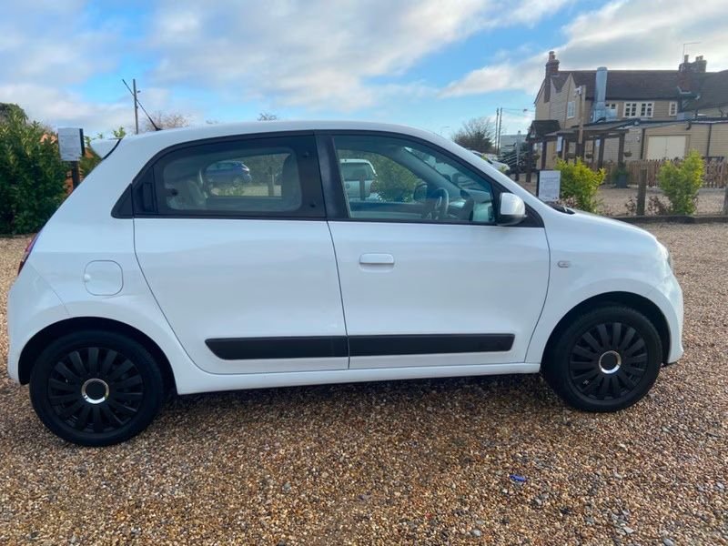 Used Renault Twingo 2015 for sale - 76142380: Photo 9