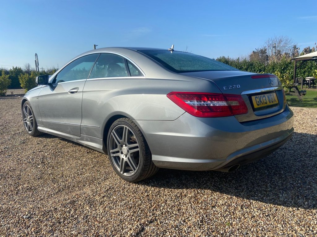 Used Mercedes-Benz E Class 2013 for sale - 77739665: Photo 4