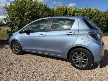 Used Toyota Yaris 2014 for sale - 79454761: Photo