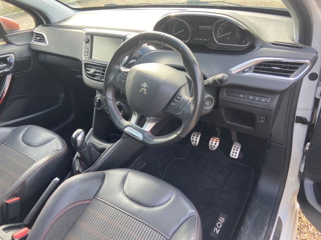 Used Peugeot 208 2016 for sale - 77534360: Photo 20