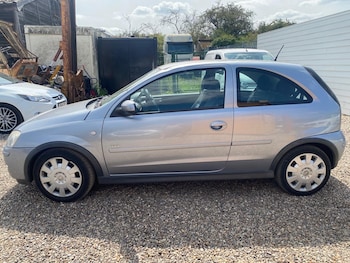 Used Vauxhall Corsa 2005 for sale - 75535556: Photo