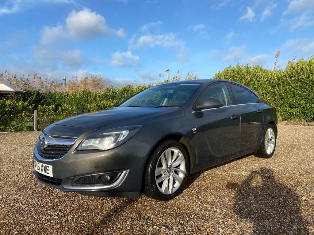 Used Vauxhall Insignia 2016 for sale - 76914718: Photo 2