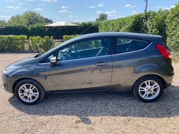 Used Ford Fiesta 2016 for sale - 79269853: Photo