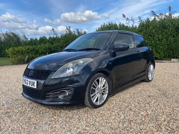 Used Suzuki Swift 2013 for sale - 76297054: Photo 3