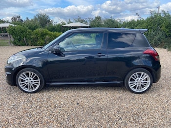 Used Suzuki Swift 2013 for sale - 76297054: Photo 4