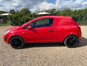 Used Vauxhall Corsa 2012 for sale - 76142374: Photo 4