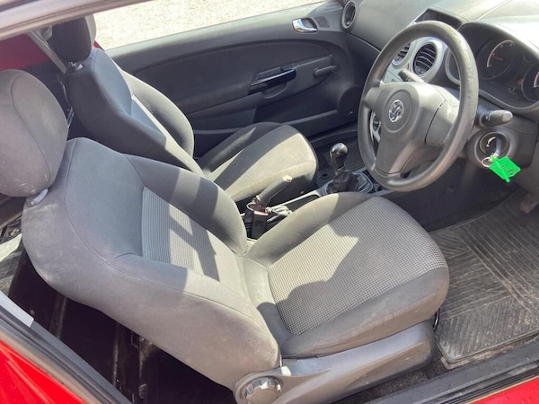 Used Vauxhall Corsa 2012 for sale - 76142374: Photo 9