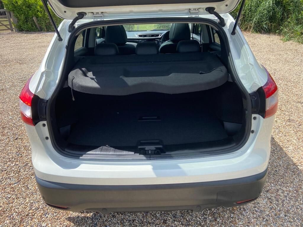 Used Nissan Qashqai 2016 for sale - 76142377: Photo 25