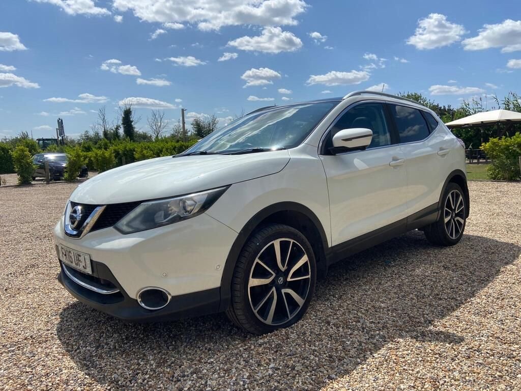 Used Nissan Qashqai 2016 for sale - 76142377: Photo 3