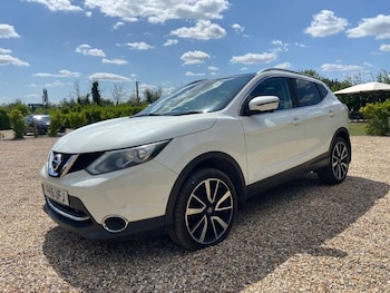 Used Nissan Qashqai 2016 for sale - 76142377: Photo