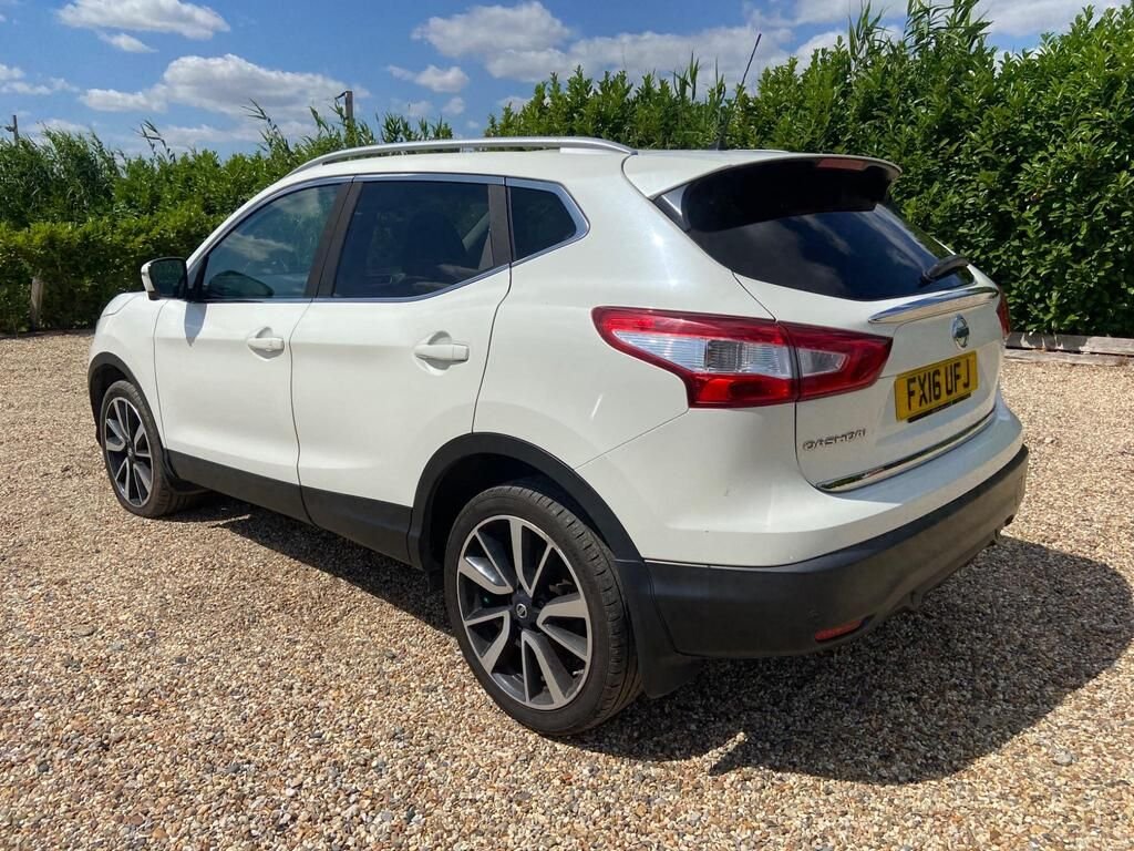 Used Nissan Qashqai 2016 for sale - 76142377: Photo 4
