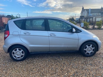 Used Mercedes-Benz A-Class 2009 for sale - 77239385: Photo