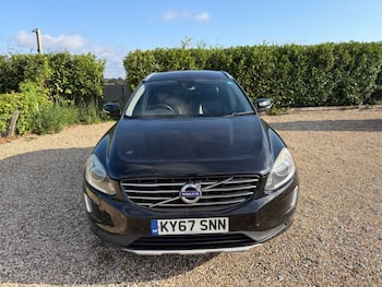 Used Volvo XC60 2017 for sale - 79680291: Photo