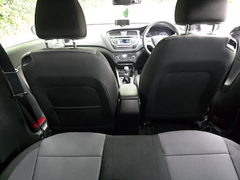 Used Hyundai i20 2015 for sale - 79514170: Photo