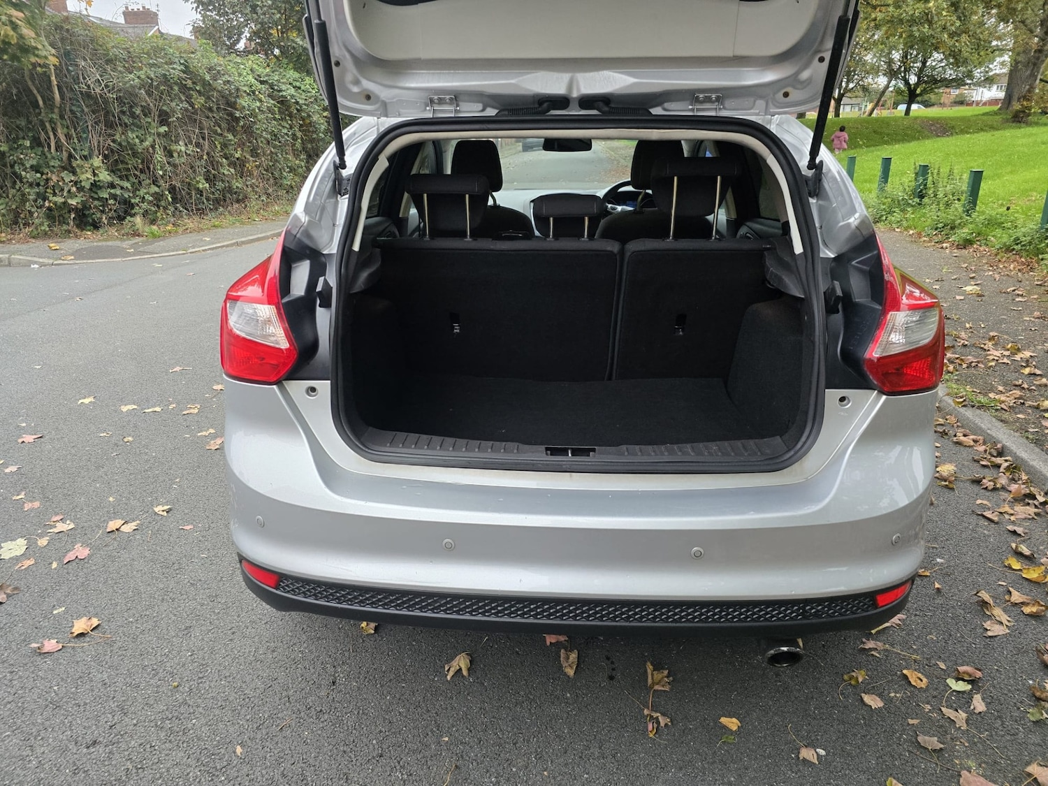 Used Ford Focus 2011 for sale - 76476972: Photo 11