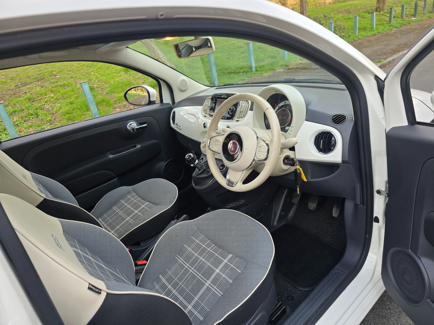 Used Fiat 500 2016 for sale - 76577536: Photo 4