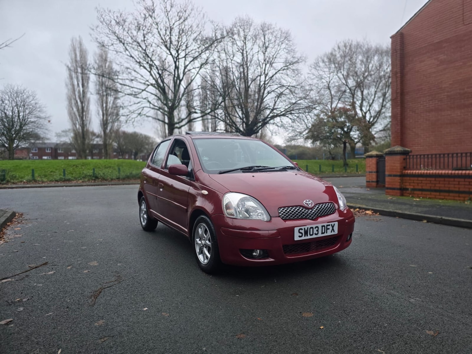 Used Toyota Yaris 2003 for sale - 76682111: Photo 1
