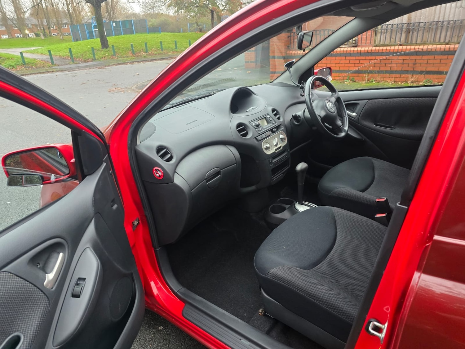 Used Toyota Yaris 2003 for sale - 76682111: Photo 14