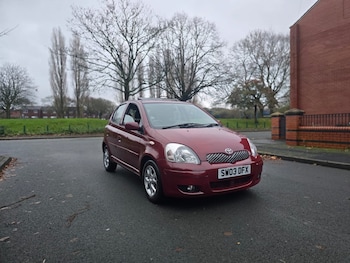 Used Toyota Yaris 2003 for sale - 76682111: Photo