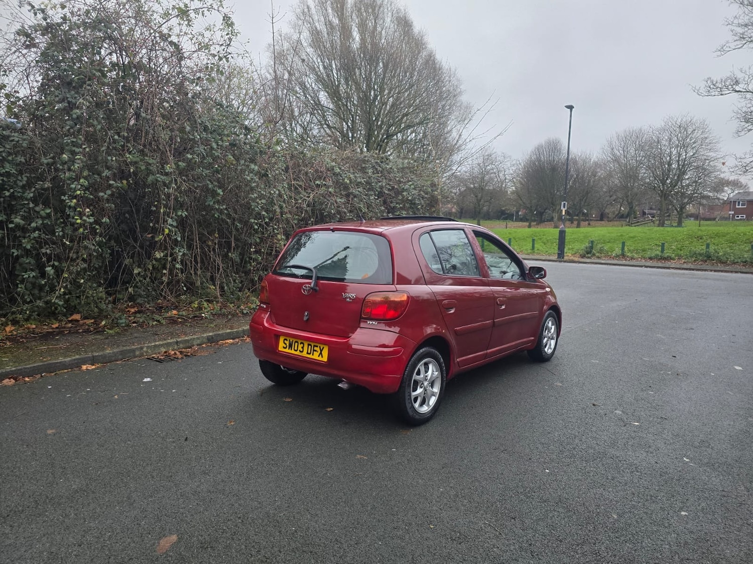 Used Toyota Yaris 2003 for sale - 76682111: Photo 9