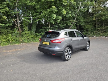 Used Nissan Qashqai 2015 for sale - 79513219: Photo
