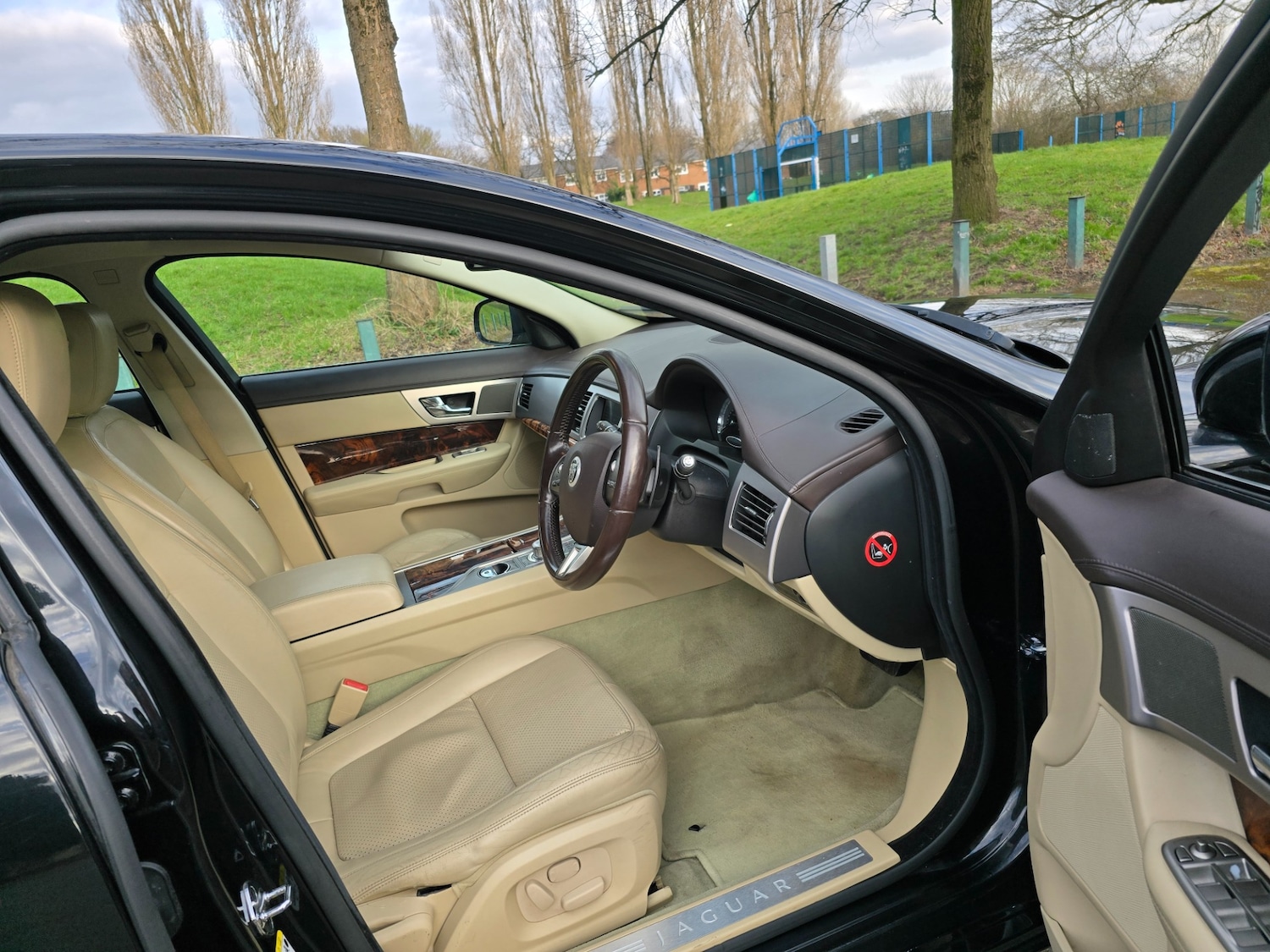 Used Jaguar XF 2010 for sale - 76475756: Photo 11