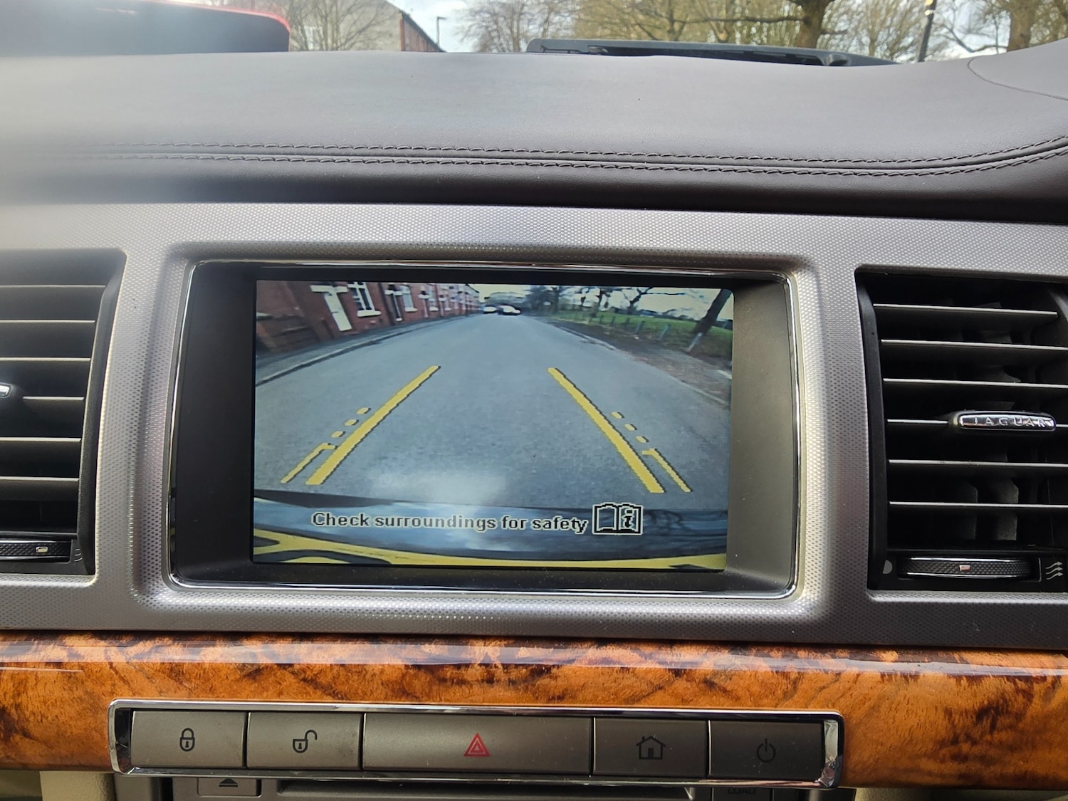 Used Jaguar XF 2010 for sale - 76475756: Photo 6