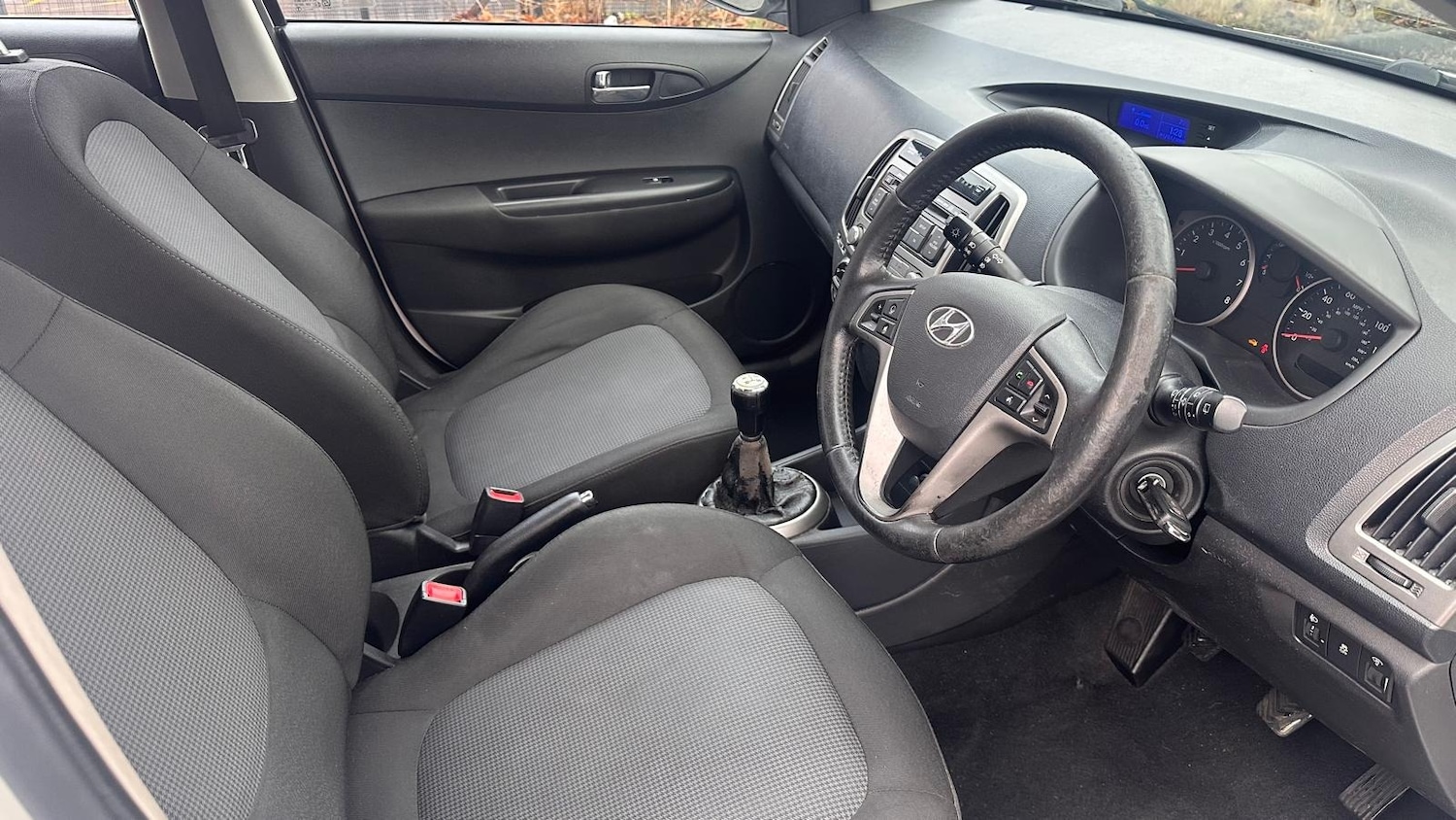 Used Hyundai i20 2012 for sale - 77447647: Photo 9