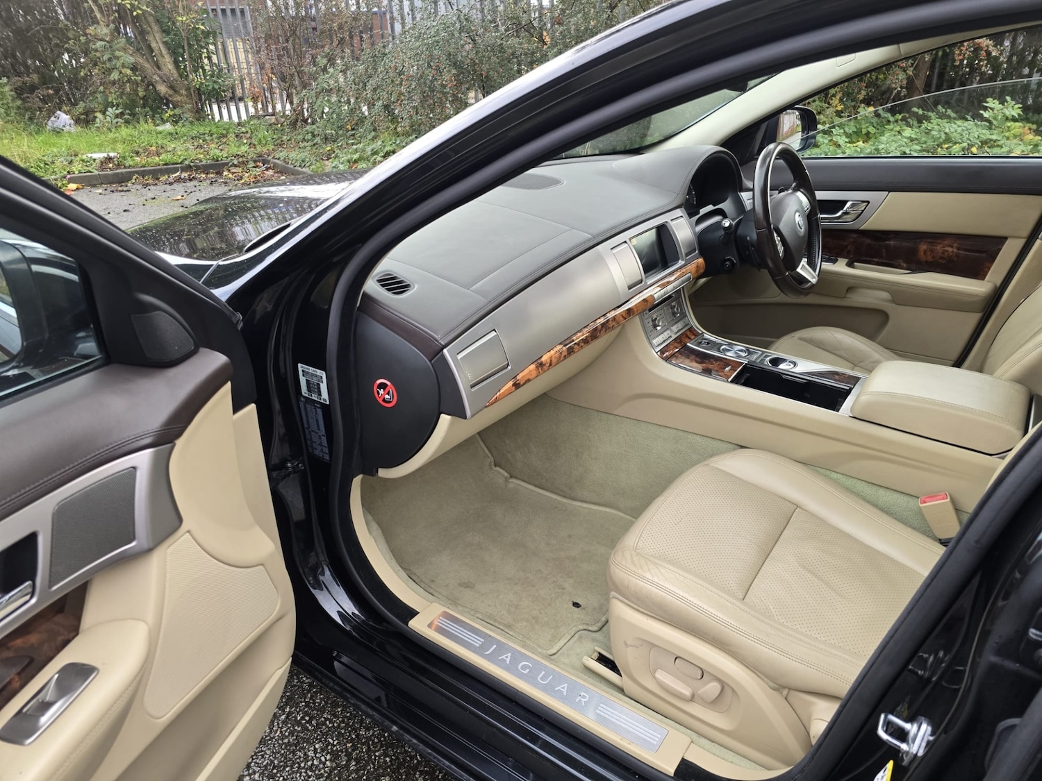 Used Jaguar XF 2010 for sale - 77259169: Photo 13