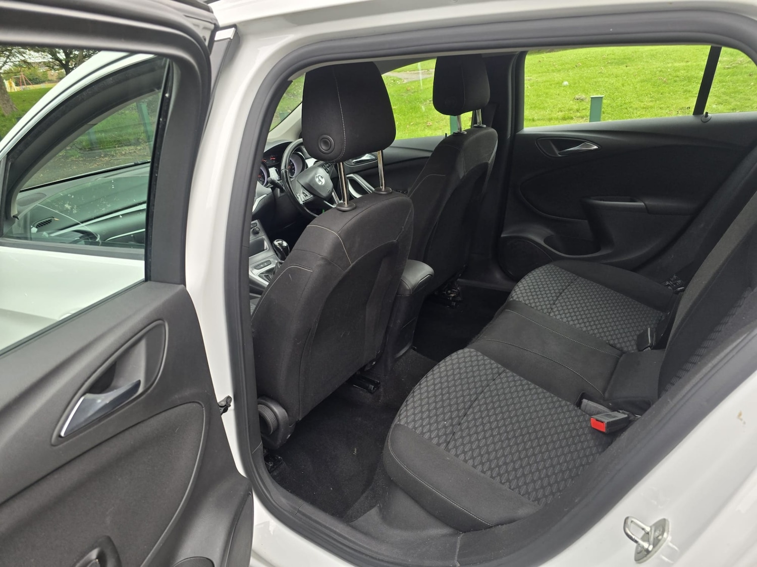 Used Vauxhall Astra 2017 for sale - 76554175: Photo 9