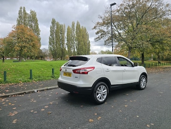Used Nissan Qashqai 2014 for sale - 76553910: Photo