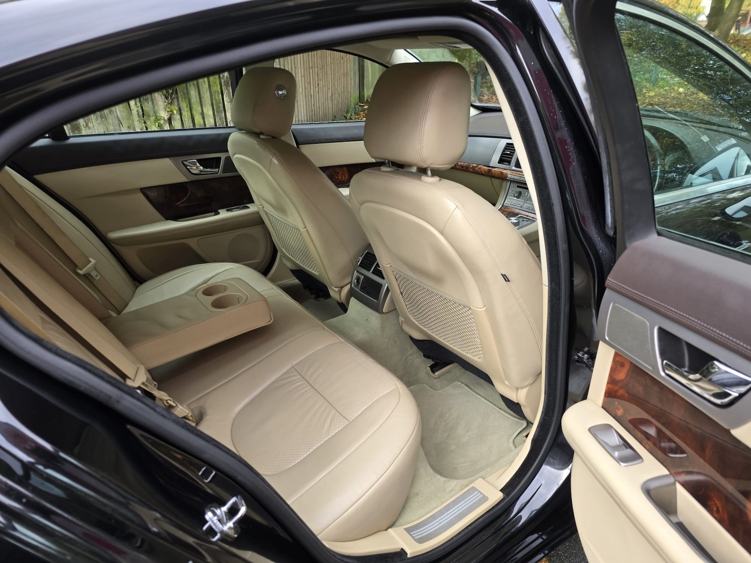 Used Jaguar XF 2010 for sale - 76554107: Photo 13